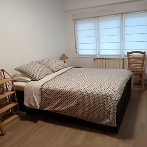 Piso Con Terraza Junto A La Playa Apartamento